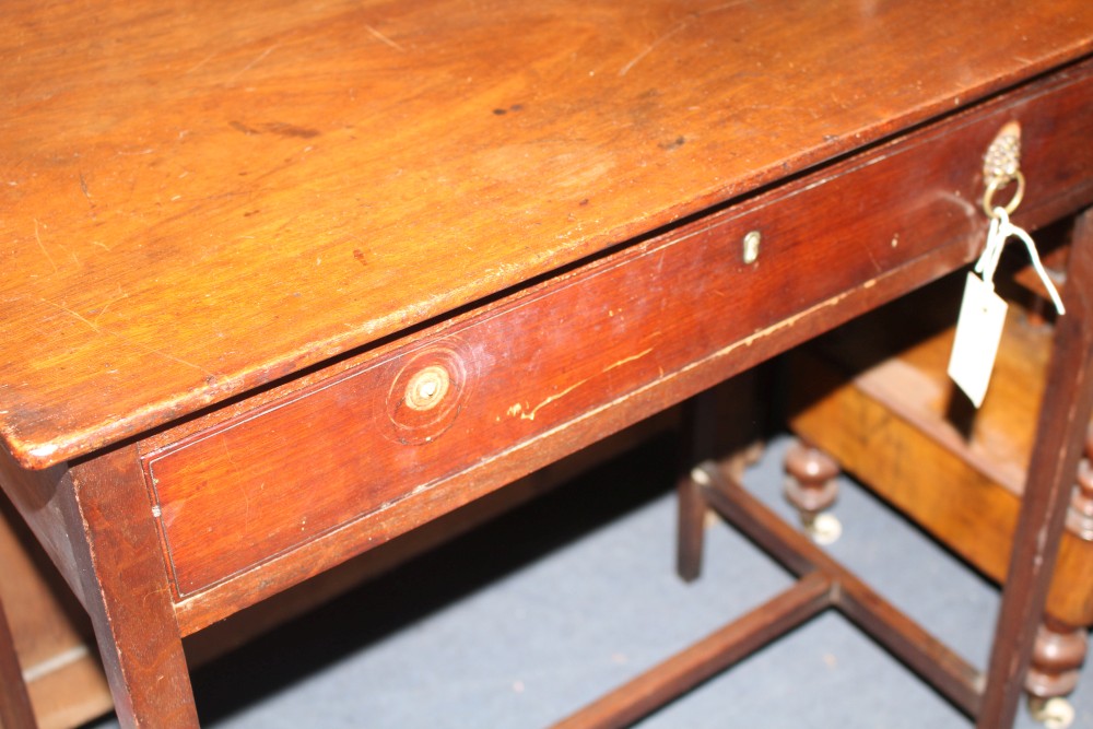 A George III mahogany side table, with frieze drawer, W.71cm D.43cm H.76cm